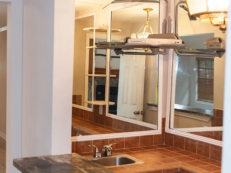 3228 Veronica Dr — Photo 9