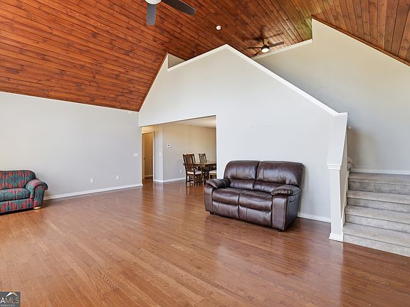 5th image of 337 Colston Dr