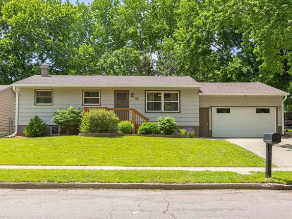 921 S Grandview Ave, Sioux Falls, SD 57103