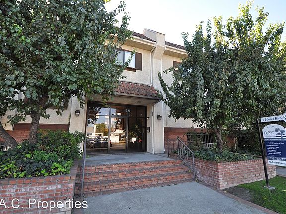 2nd image of 14710 Burbank Blvd #17182027