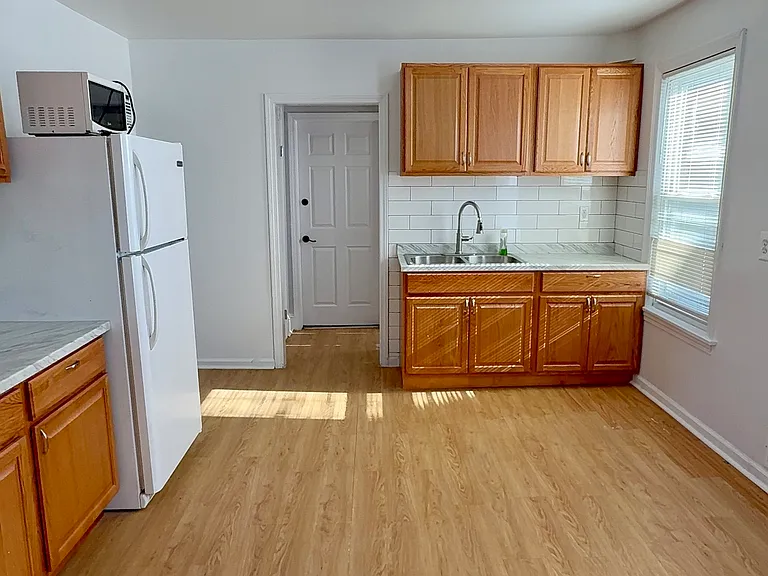 168 Alfred St #1 — Photo 1