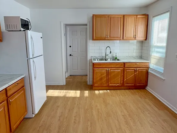 168 Alfred St #1, Bridgeport, CT 06605