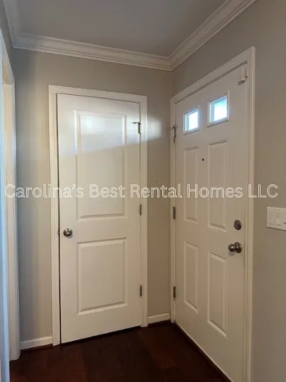 4 bed, 2.5 bath, 2026 sqft, $2,150 — Photo 4