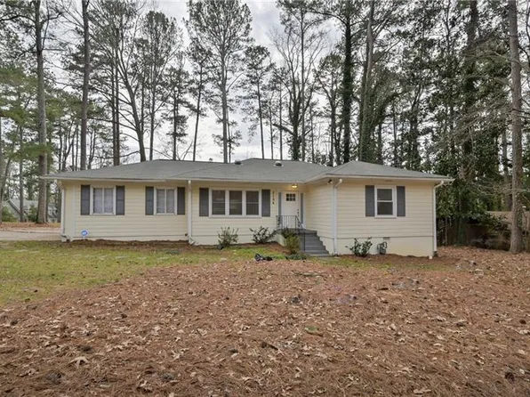 2194 Lyle Rd, College Park, GA 30337