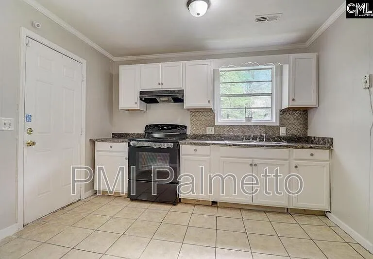 329 Saddlefield Rd — Photo 4