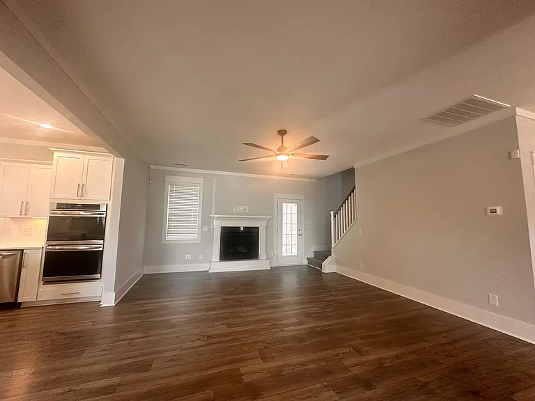 201 Thistleberry Dr — Photo 24