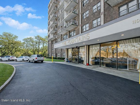 3rd image of 1100 Clove Rd APT 5B