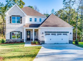 1610 Whiskey Run Dr, Auburn, AL 36830