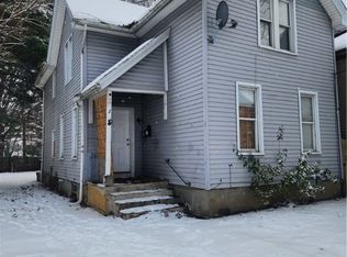 2 Hollister St, Rochester, NY 14605