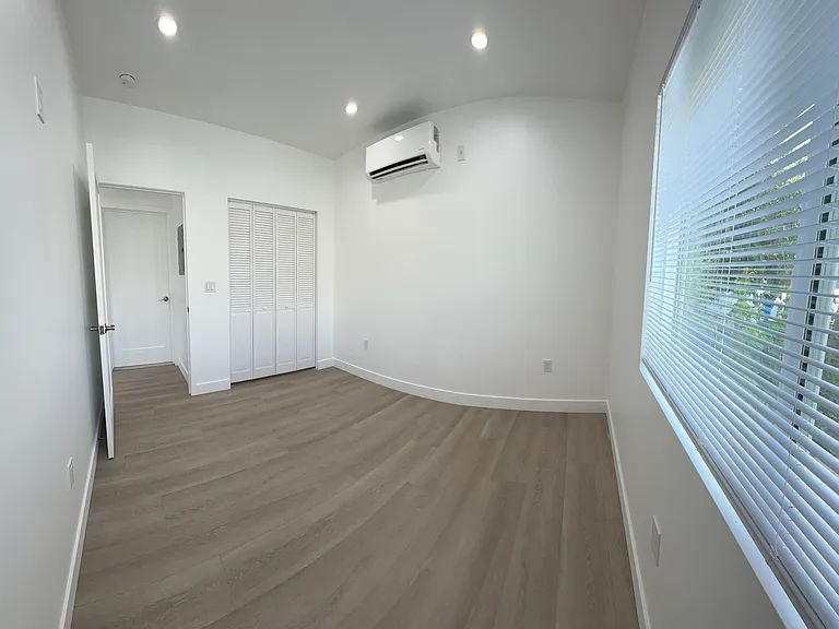419 S Lake St #101 — Photo 8