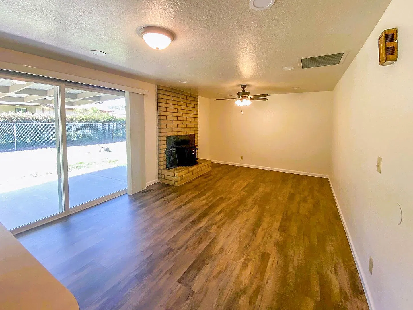 Great 3 Bedroom Home on the Westside! — Photo 3