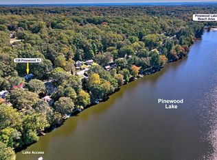 138 Pinewood Trl, Trumbull, CT 06611