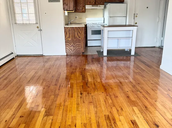 25-09 34th Avenue image 1 of 6