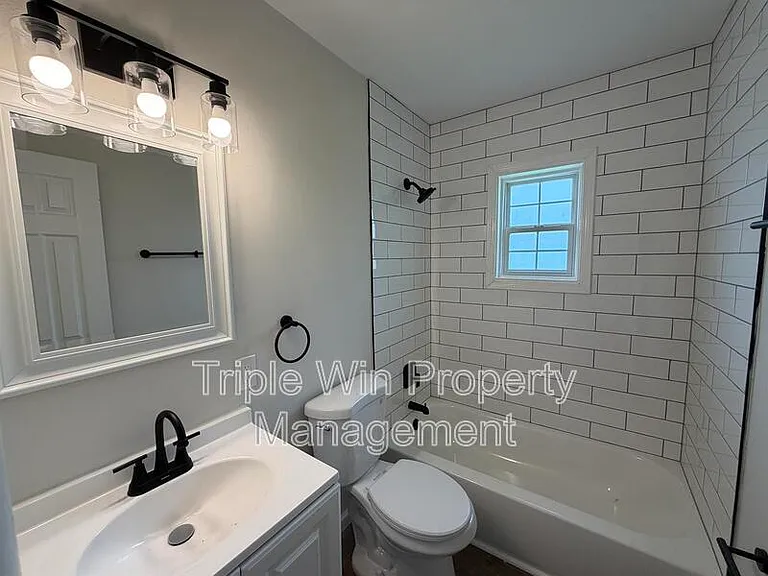 1315 Bobolink Dr — Photo 20