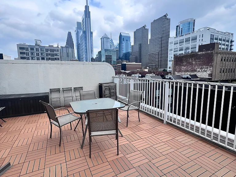 2301 Cherry St #4M — Photo 16
