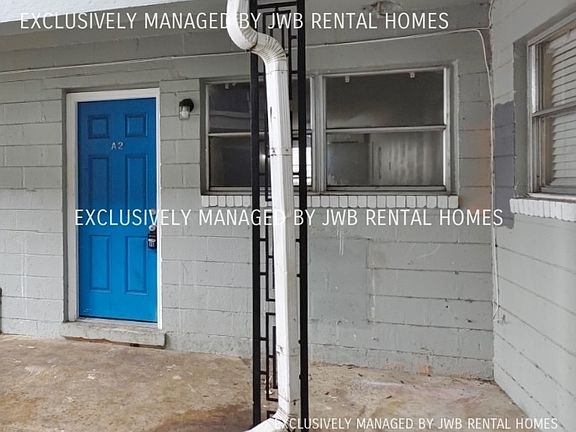 3rd image of 1029 Caliente Dr Unit 2A