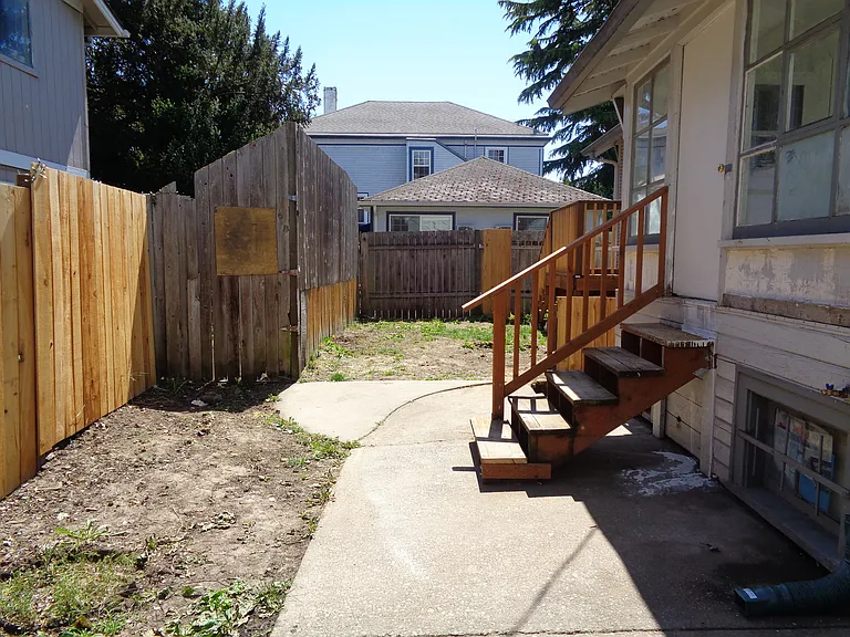 950 Capitol St NE — Photo 35