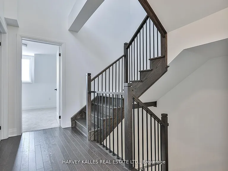 204 Atkinson Ave — Photo 37
