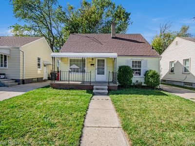 28767 Maple St, Roseville, MI, 48066