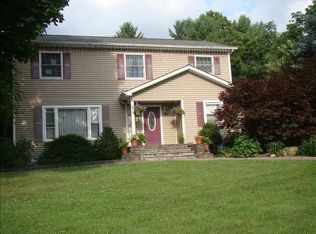 1 Robert Rd, Poughkeepsie, NY 12603