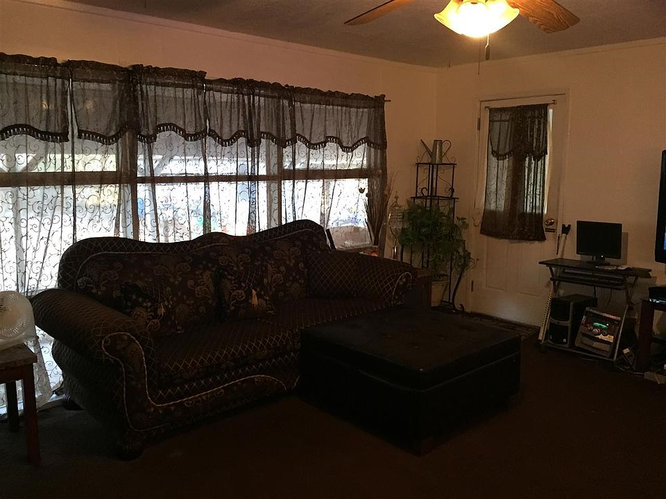 2nd image of 2746 Marydale Dr