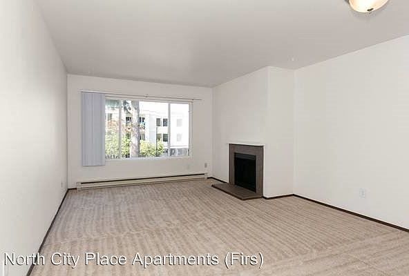 2nd image of 1550 NE 177th St APT 102