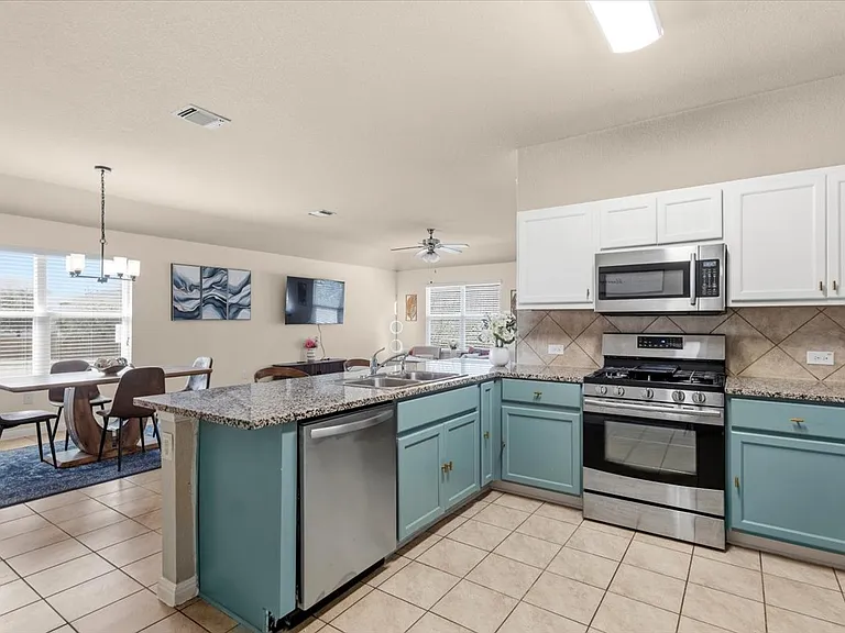 11100 Dawes Pl — Photo 13