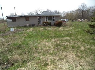 363 S State Line Rd, Beaverville, IL 60912