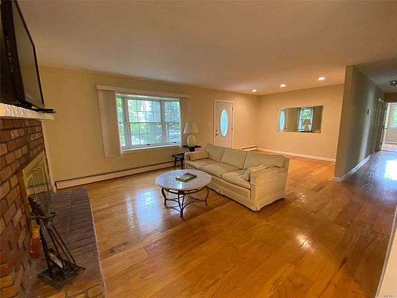 3rd image of 99 Juniper Ave