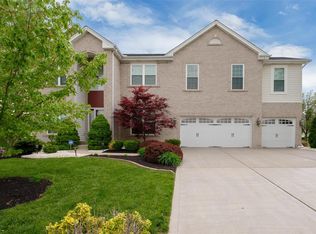 530 Buggywhip Dr, Saint Charles, MO 63304