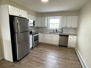 49 Williamsburg Dr, Newburgh, NY 12550
