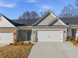 26 Silver Leaf Ln, Dawsonville, GA 30534