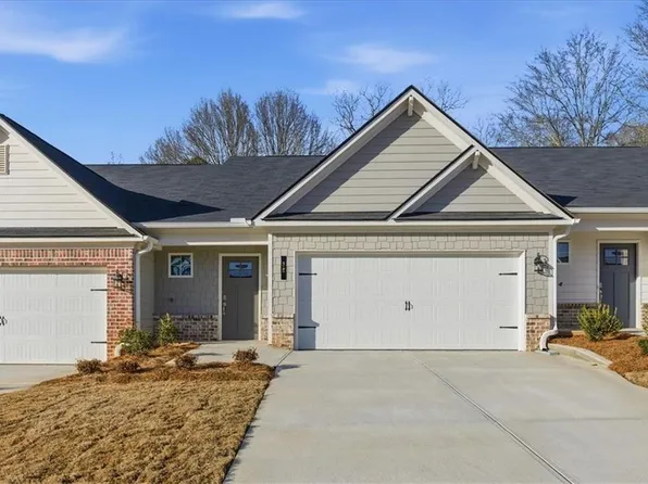38 Silver Leaf Ln, Dawsonville, GA 30534
