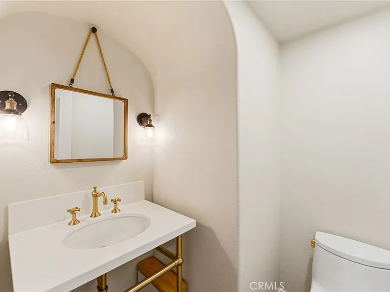 21261 Baeza Cir — Photo 24