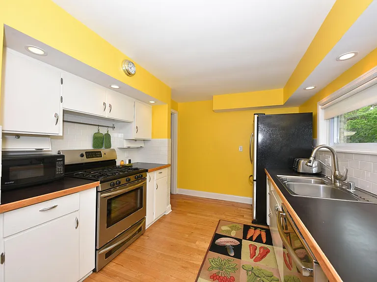 Appliances Included - New Dishwasher/Stove