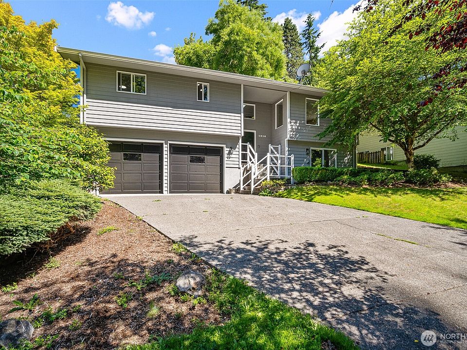 1st image of 1216 E Clearbrook Drive