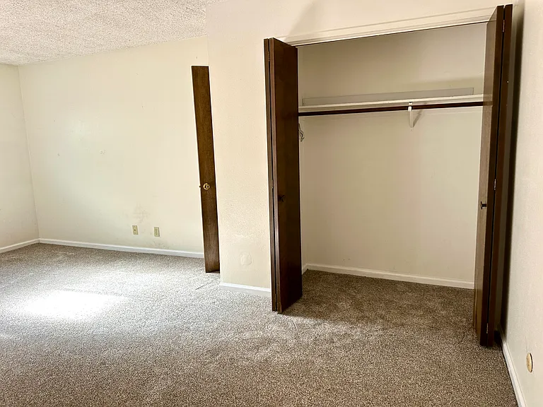 803 Walnut St #E — Photo 3