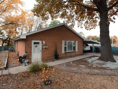 2622 E 29th St, Des Moines, IA, 50317