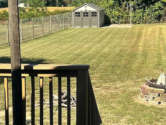 2nd image of 411 Ives Ave