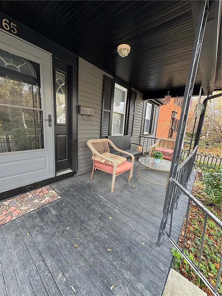 2 bed, 1.0 bath, 1484 sqft, $2,550 — Photo 2