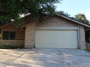 8332 Spring Town St, Converse, TX 78109