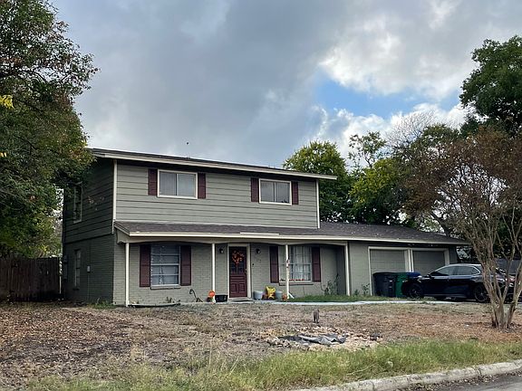 2nd image of 902 Northcrest Dr