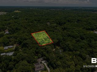 19245 Wilson Ln, Fairhope, AL 36532