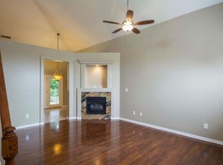 2600 Crystal Falls Rd, Lexington, KY 40509