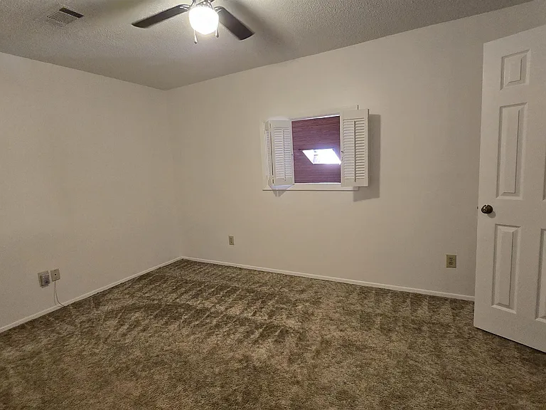 313 Westcliff Ctr — Photo 24