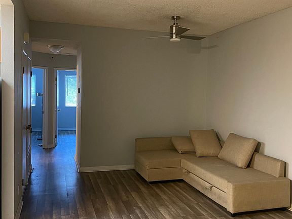 5th image of 6296 Civic Terrace Ave #B