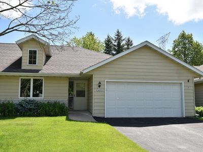 W193N16333 Lea Fon CIRCLE UNIT E4, Jackson, WI, 53037