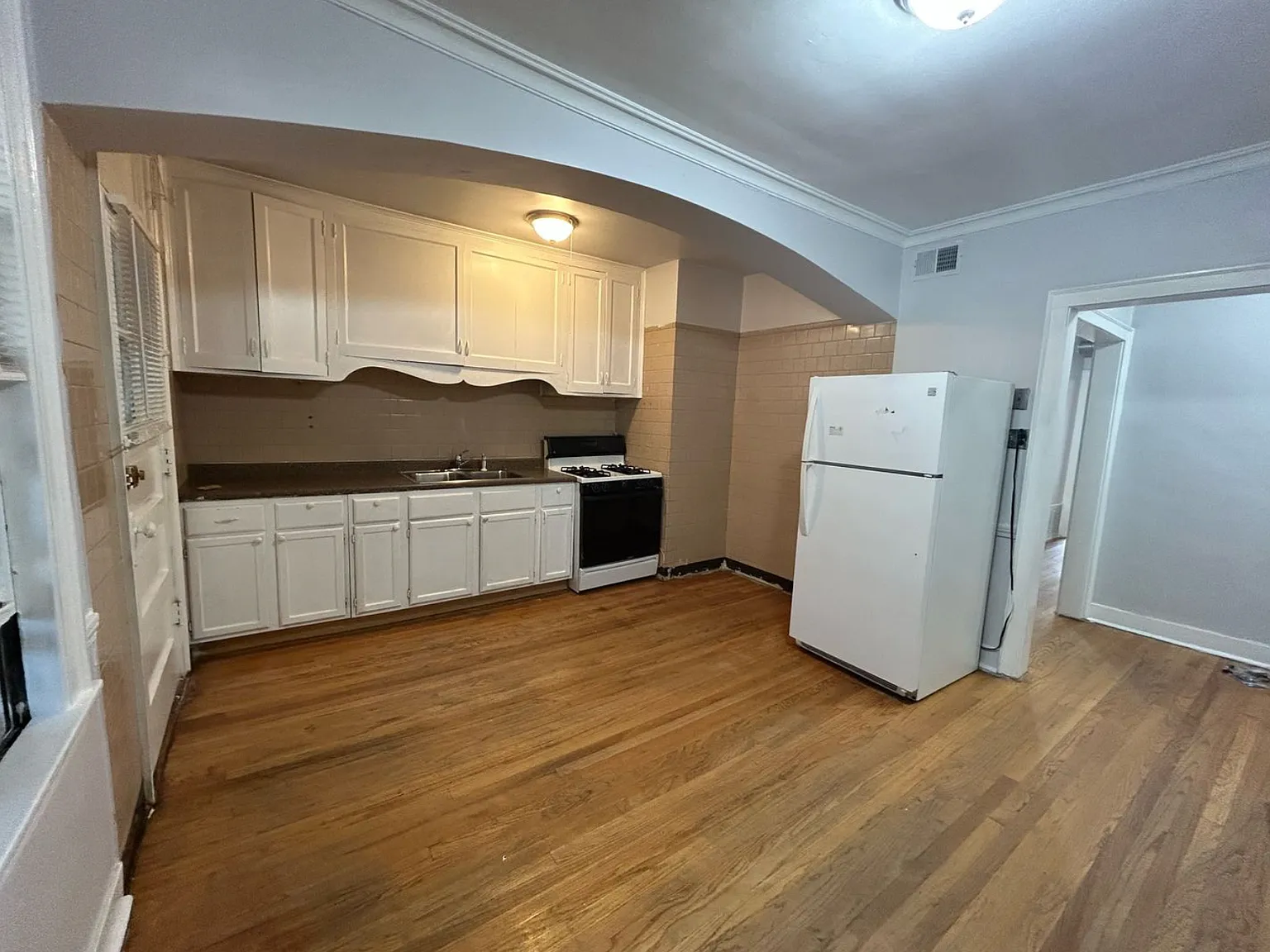 1 bed, 800 sqft, $1,500 — Photo 2