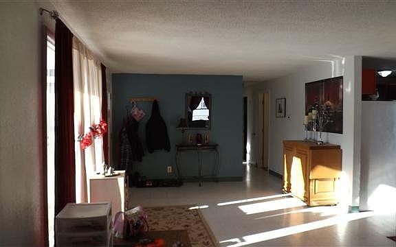 5th image of 221 Slater Dr