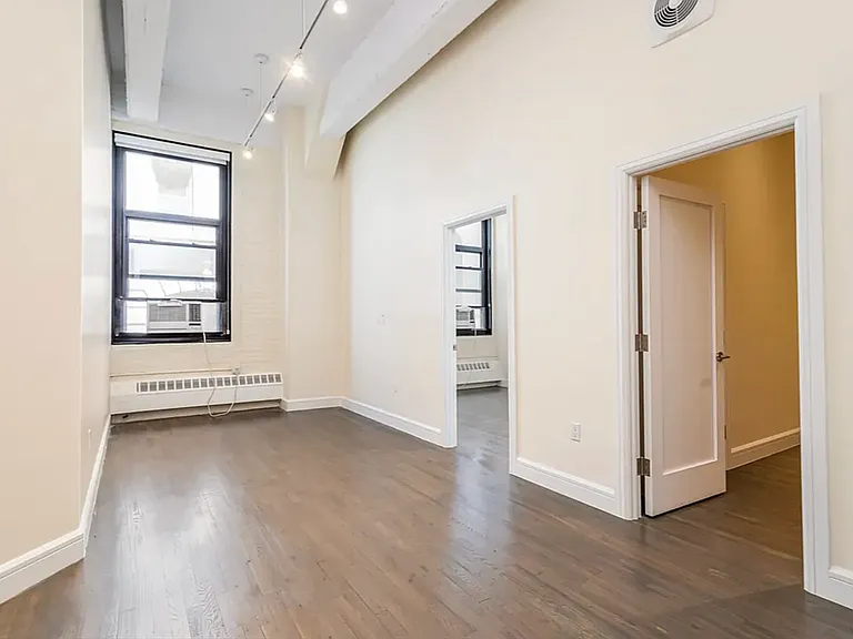 110 Greenwich St #3C — Photo 1